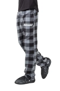 Nigel Black/Grey Plaid Pajamas -The Fresh Brand Shop AMZN 28610506 03f6 423e 9459 800169c991de scaled