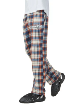 Nigel Blue/Ivory Plaid Pajamas -The Fresh Brand Shop AMZN 7135fee1 3755 49b0 95e8 8b697b8c303b scaled